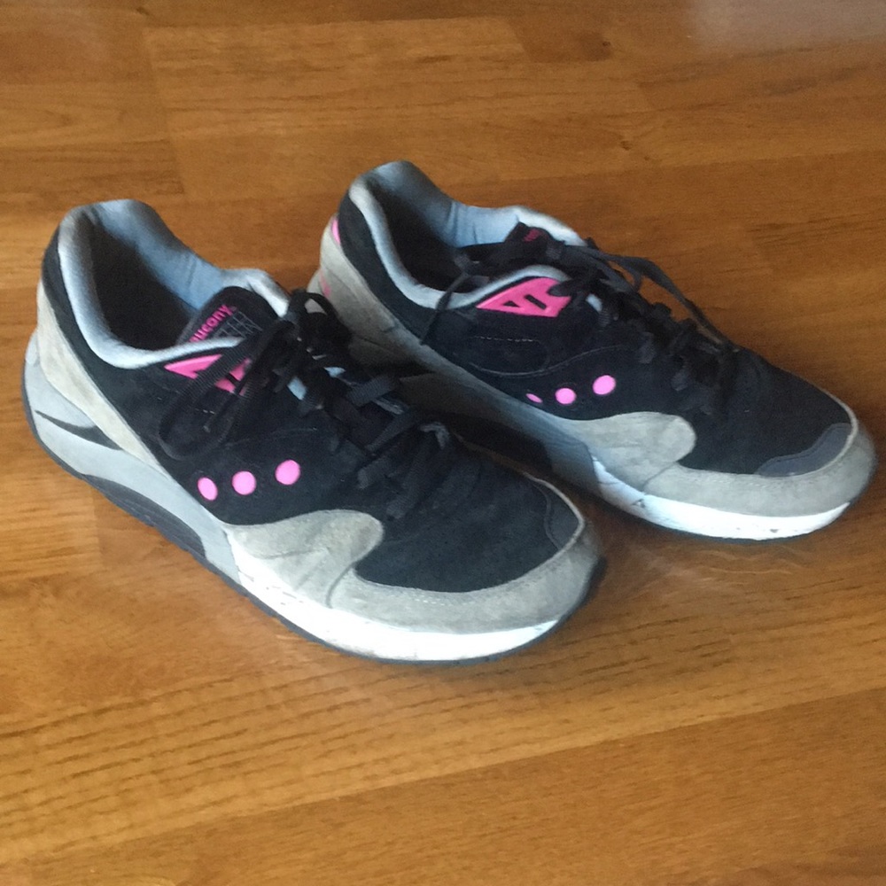 Saucony size 10 men’s sneakers